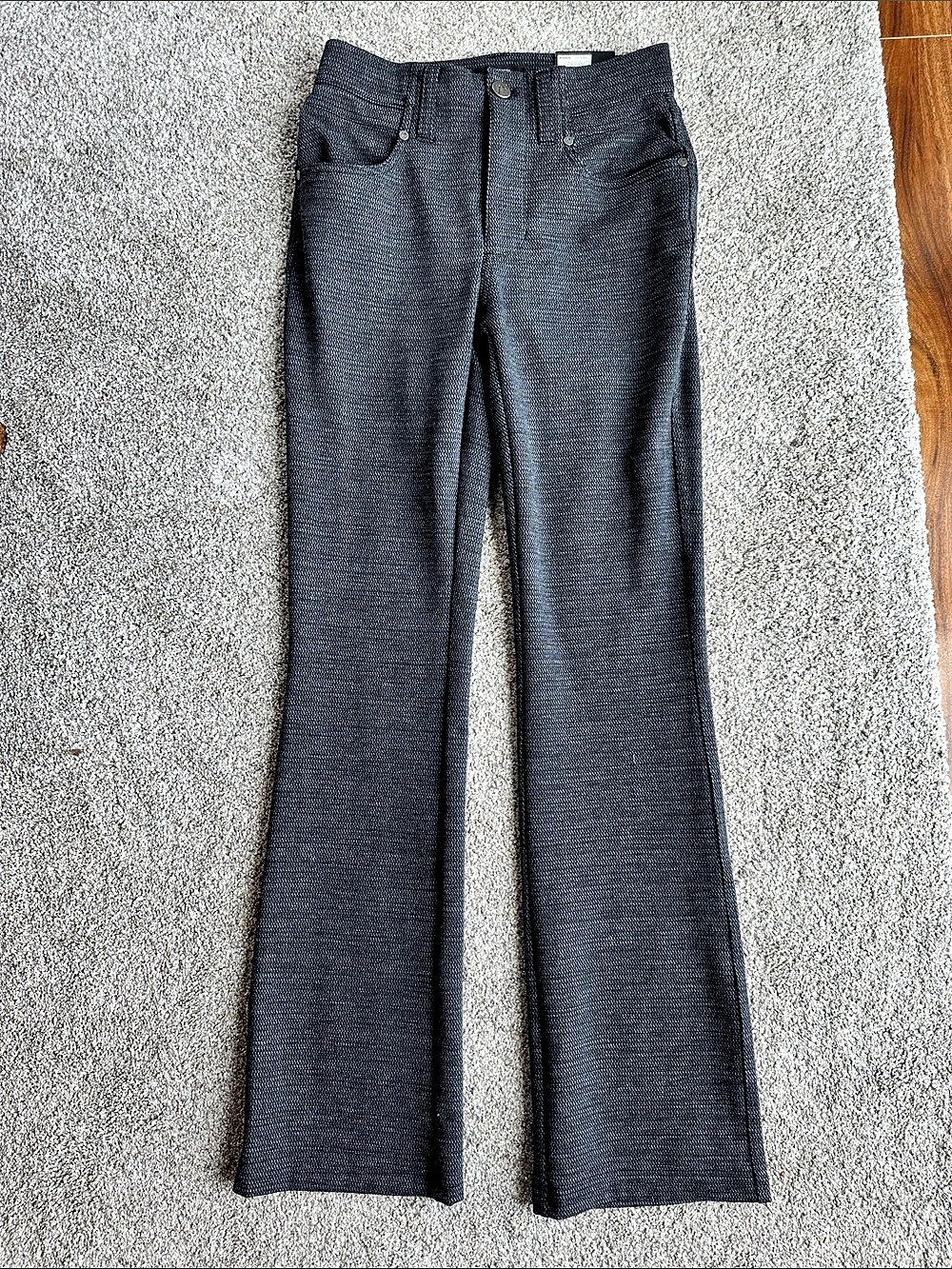 Simply Vera Wang High Rise Bootcut Texture Pants in Black, Size XS